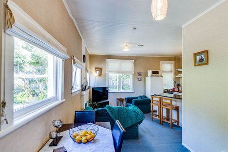 Photo of property in 46 Coote Road, Bluff Hill, Napier, 4110