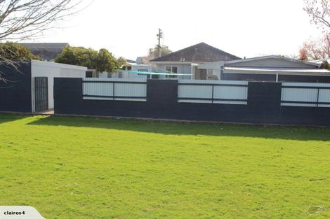 Photo of property in 8 Vardon Road, St Andrews, Hamilton, 3200