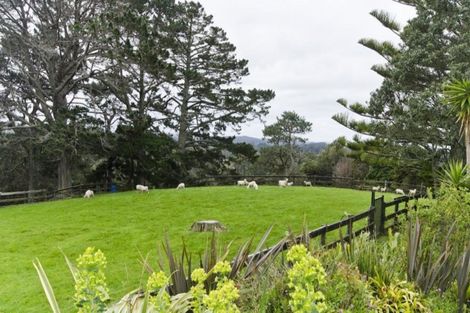 Photo of property in 4/39 Shakespeare Road, Milford, Auckland, 0620