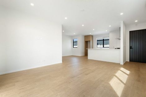 Photo of property in 25 Viridian Avenue, Rosehill, Papakura, 2113