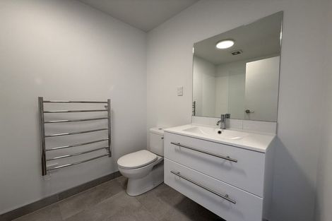 Photo of property in 6/245 Hobsonville Point Road, Hobsonville, Auckland, 0616