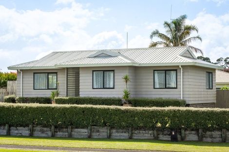 Photo of property in 10 Katterns Street, Katikati, 3129