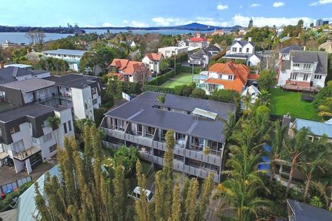 Photo of property in 3/11 Sentinel Road, Herne Bay, Auckland, 1011