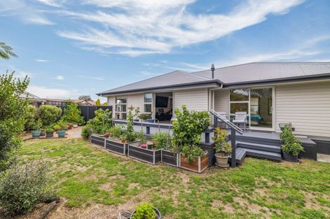 Photo of property in 10 Cowper Place, Avondale, Christchurch, 8061