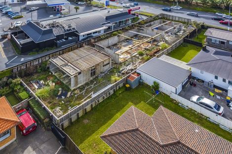 Photo of property in 3370 Great North Road, Glen Eden, Auckland, 0602