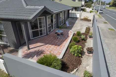 Photo of property in 11c Oceanbeach Road, Mount Maunganui, 3116