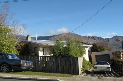 Photo of property in 60 Totara Terrace, Wanaka, 9305