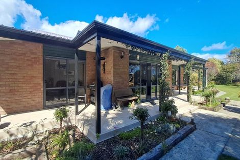 Photo of property in 19 Kew Road, Westport, 7825