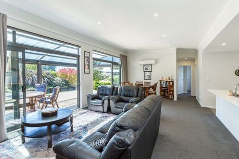 Photo of property in 6 Ataahua Place, Featherston, 5710