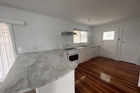 Photo of property in 17 Sinclair Avenue, Highbury, Palmerston North, 4412