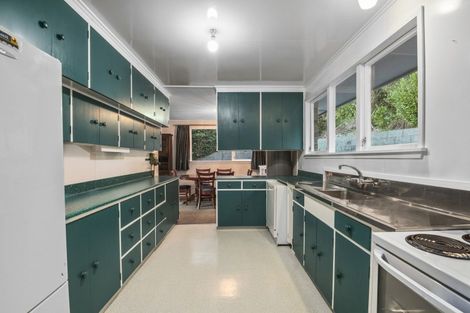 Photo of property in 29 Seaview Crescent, Picton, 7220
