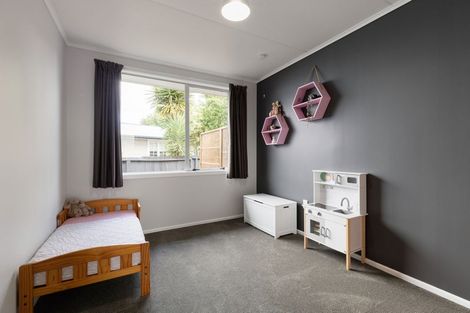 Photo of property in 103 Collins Road, Melville, Hamilton, 3206