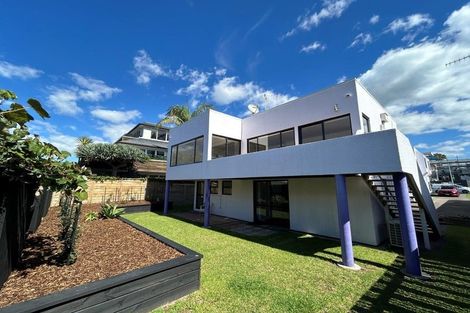 Photo of property in 15 Rita Street, Mount Maunganui, 3116