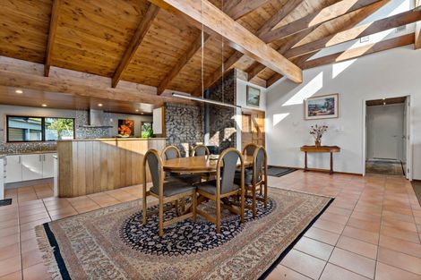 Photo of property in 34 Motutara Road, Muriwai, Waimauku, 0881