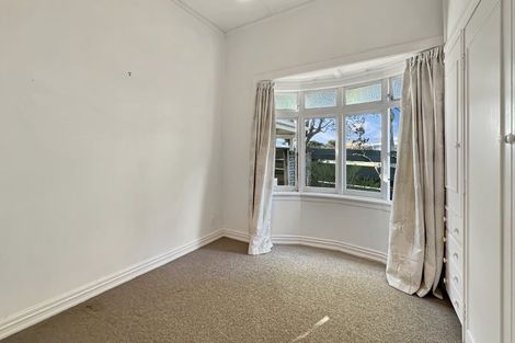 Photo of property in 1 North Avenue, Narrow Neck, Auckland, 0624