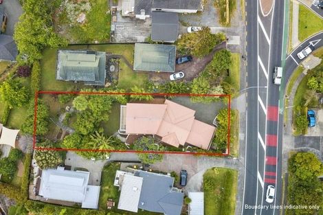 Photo of property in 105 Browns Bay Road, Browns Bay, Auckland, 0630