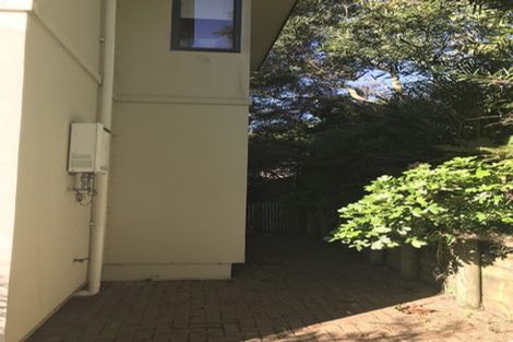 Photo of property in 8 Adelie Place, Murrays Bay, Auckland, 0630