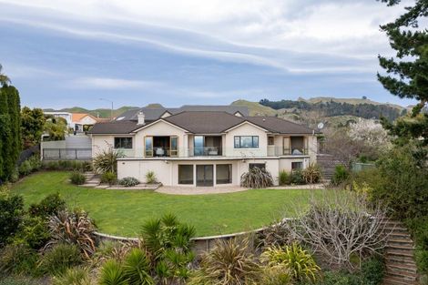 Photo of property in 6 Hikanui Place, Havelock North, 4130