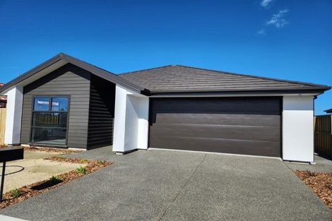 Photo of property in 14 Mehrtens Crescent, Woodend, 7691