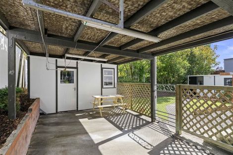 Photo of property in 476 Stokes Valley Road, Stokes Valley, Lower Hutt, 5019