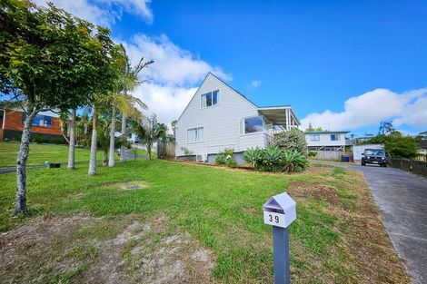 Photo of property in 39 Carillon Place, Massey, Auckland, 0614