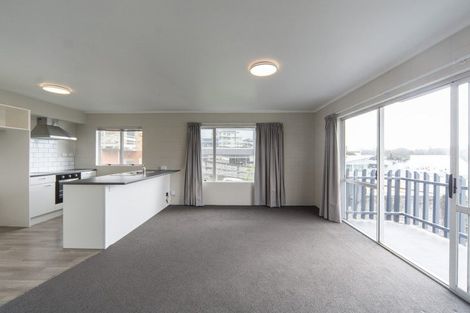 Photo of property in 1/2 Ruakiwi Road, Hamilton Lake, Hamilton, 3204