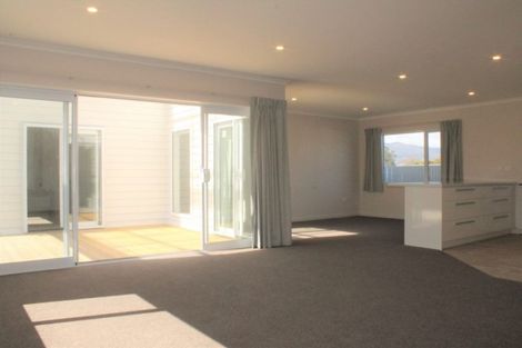 Photo of property in 9 Russell Street, Westport, 7825