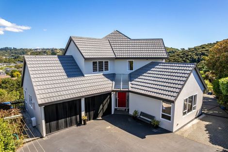 Photo of property in 56 Molyneux Close, Whitby, Porirua, 5024