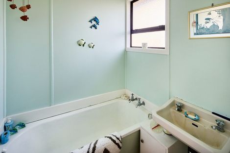 Photo of property in 1174 Taita Drive, Taita, Lower Hutt, 5011