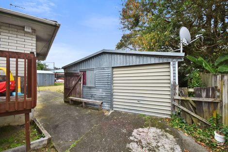 Photo of property in 15 Trounson Avenue, Clendon Park, Auckland, 2103