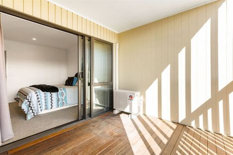 Photo of property in 29 De Havilland Road, Hobsonville, Auckland, 0618