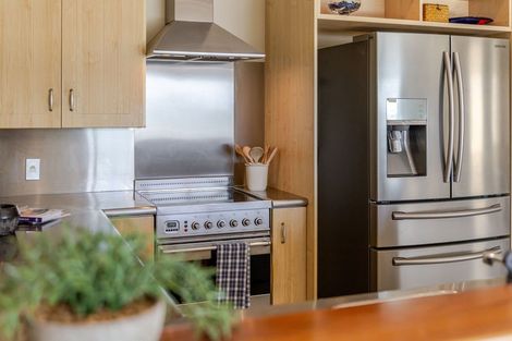 Photo of property in 22 Paremata Drive, Paremata, Porirua, 5024