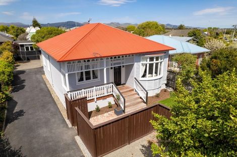 Photo of property in 115 Hawke Street, New Brighton, Christchurch, 8083