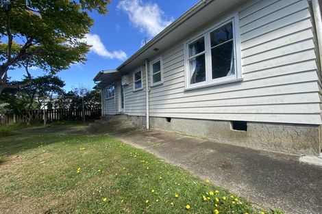 Photo of property in 118 Broderick Road, Johnsonville, Wellington, 6037