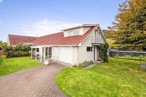 Photo of property in 41 Belvedere Avenue, Waikanae, 5036