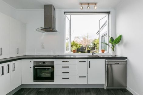 Photo of property in 3 Chambers Street, Napier South, Napier, 4110