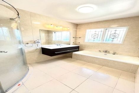 Photo of property in 27 Mirrabooka Avenue, Botany Downs, Auckland, 2010