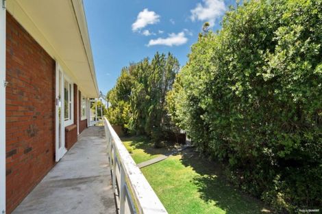 Photo of property in 80 Te Atatu Road, Te Atatu South, Auckland, 0610