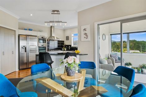 Photo of property in 1 Hollyford Place, Aotea, Porirua, 5024