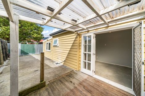 Photo of property in 19 Moores Valley Road, Wainuiomata, Lower Hutt, 5014
