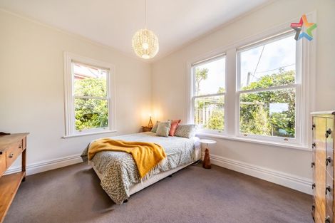 Photo of property in 100 Korokoro Road, Korokoro, Lower Hutt, 5012