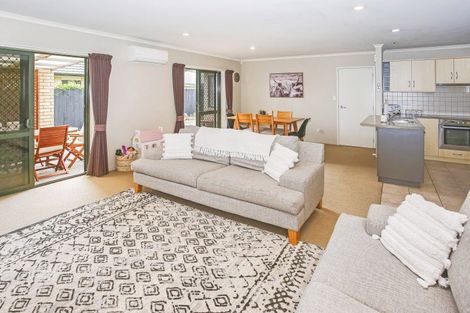 Photo of property in 3a York Street, Drury, 2113