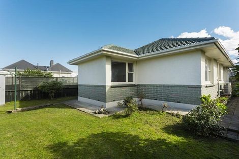 Photo of property in 127 Bay View Road, South Dunedin, Dunedin, 9012