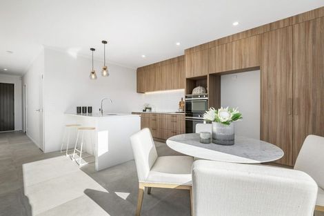 Photo of property in 16 Rauawa Lane, Hobsonville, 0616