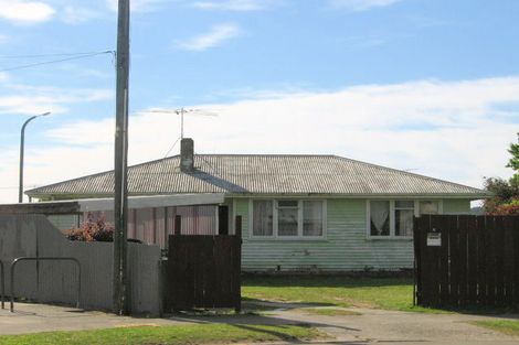 Photo of property in 2 Karaka Street, Elgin, Gisborne, 4010