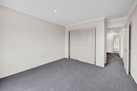 Photo of property in 8 County Drive, Hawera, 4610