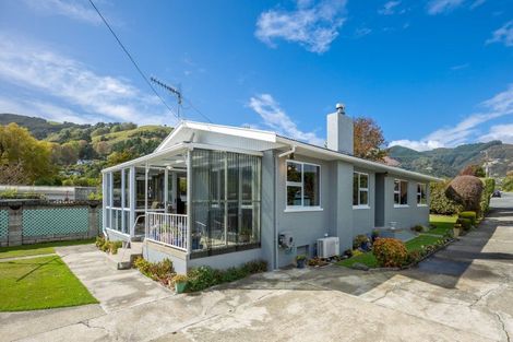 Photo of property in 669 Atawhai Crescent, Atawhai, Nelson, 7010