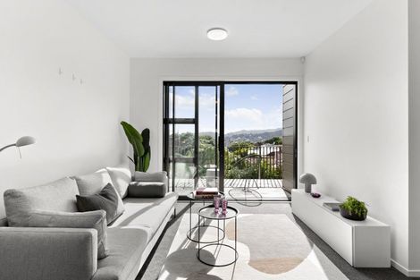 Photo of property in 203/94 Cambridge Terrace, Waterloo, Lower Hutt, 5011