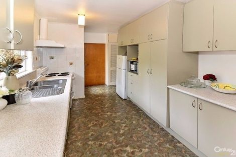 Photo of property in 31 Chatsworth Crescent, Pakuranga Heights, Auckland, 2010