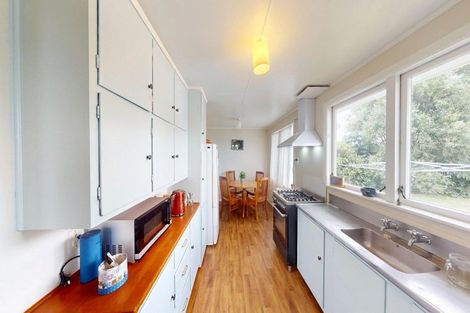 Photo of property in 21 Gibbons Crescent, Castlecliff, Whanganui, 4501